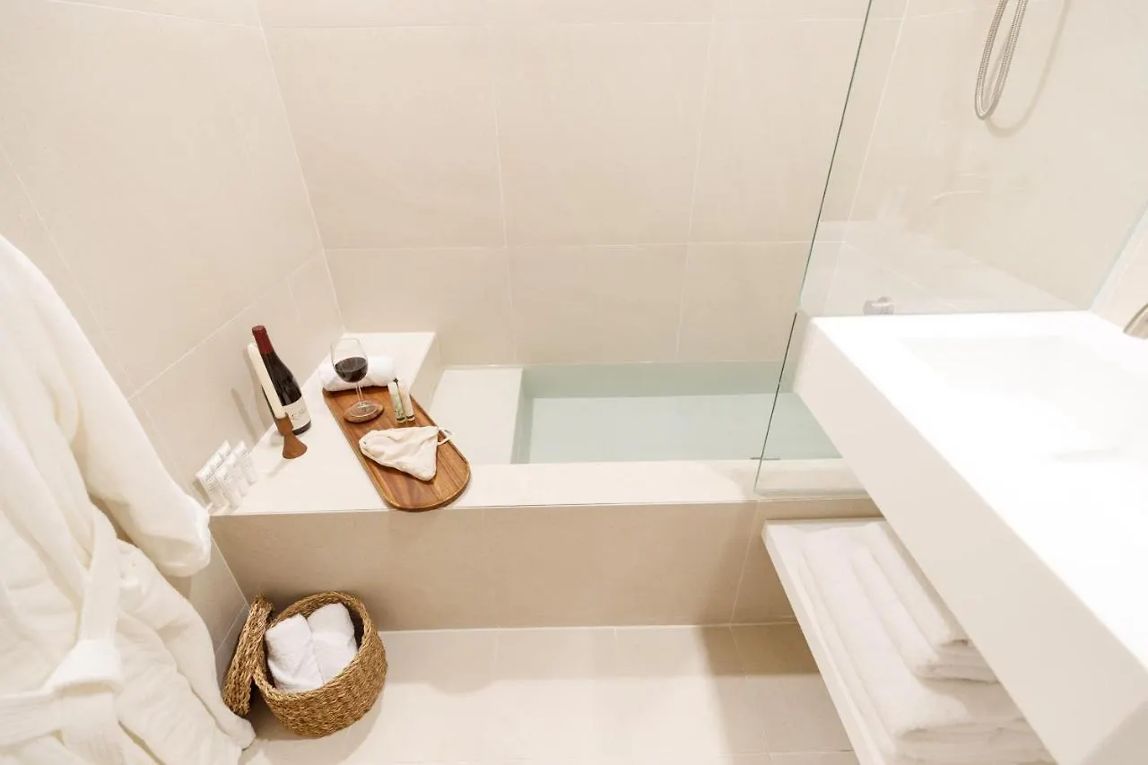 White Linen House Daire Seul 0*,