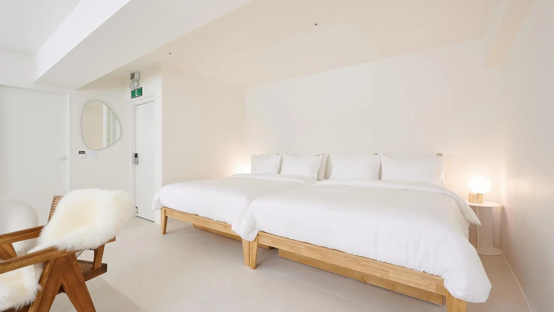 White Linen House Daire Seul