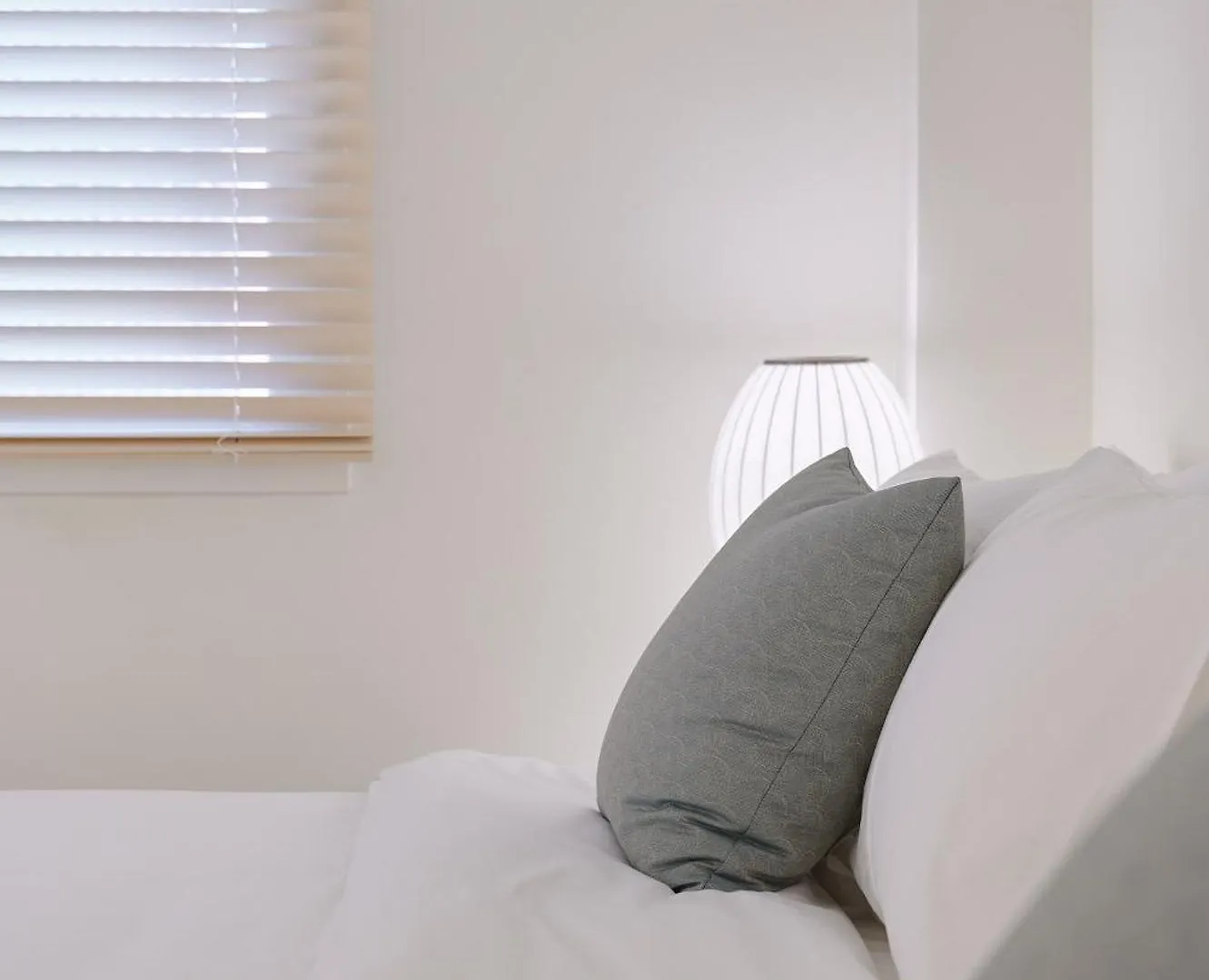 White Linen House Daire Seul